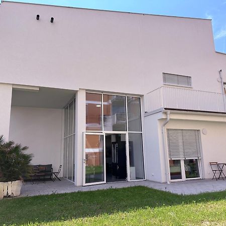 Grazora Living Apartments Exterior photo